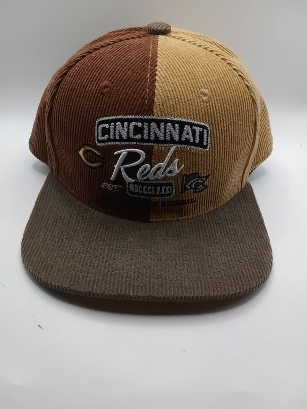 Cincinnati Reds Baseball Hat Corduroy Pro Standard Script Snap Back